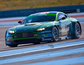 Aston Martin V8 Vantage GT2 '2008–10