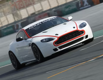 Aston Martin V8 Vantage GT4 '2009–10