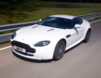 Aston Martin V8 Vantage N420 '2010
