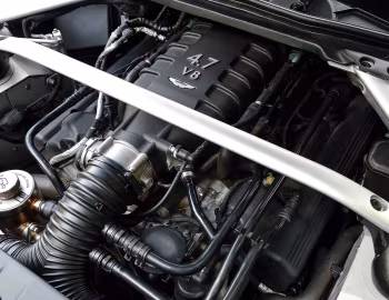 Sous la capuche Aston Martin V8 Vantage N430 [Worldwide] '2014