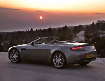 Aston Martin V8 Vantage Roadster [Worldwide] '06.2007–10.2008