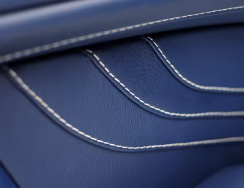 Interior Aston Martin V8 Vantage S [Worldwide] '2011–18