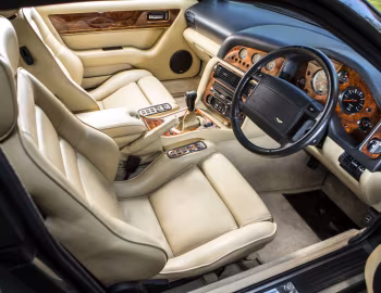 Intérieur Aston Martin V8 Vantage [UK-spec] '1993–99