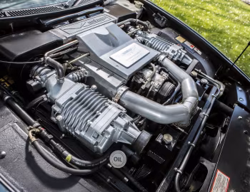 Sous la capuche Aston Martin V8 Vantage [UK-spec] '1993–99