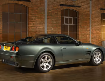 Aston Martin V8 Vantage V550 [UK-spec] '1993–99
