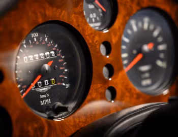 Tableau de bord Aston Martin V8 Vantage V550 [UK-spec] '1993–99