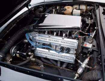 Sous la capuche 1987–89 Aston Martin V8 Vantage Volante [North America] '1986–89