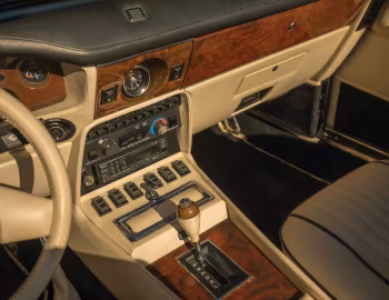 Interior 1987–89 Aston Martin V8 Vantage Volante [North America] '1986–89