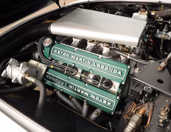 Sous la capuche Aston Martin V8 Volante [UK-spec] (Series I) '06.1978–85