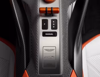 Інтер'єр Aston Martin Valen '2027
