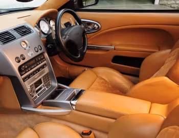 Interior Aston Martin V12 Vanquish [UK-spec] '2001–06