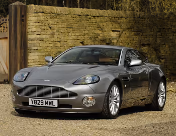 Aston Martin V12 Vanquish [UK-spec] '2001–06