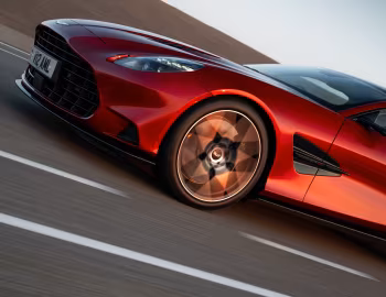 Aston Martin Vanquish [UK-spec] '2024–pr.