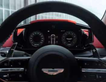 Tableau de bord Aston Martin Vanquish [UK-spec] '2024–pr.