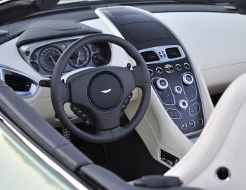 Panneau avant 2014–17 Aston Martin Vanquish Volante [North America] '2013–17