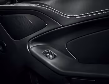 Interior Aston Martin Vanquish "Carbon Black" '2014–16