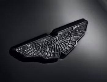 Logotipo Aston Martin Vanquish "Carbon Black" '2014–16