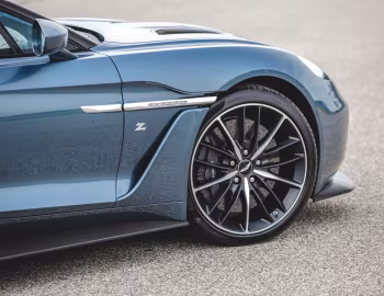 2018 Aston Martin Vanquish Zagato Volante [North America] '2017–18
