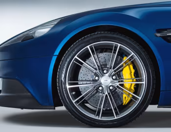 Aston Martin Vanquish Volante [Worldwide] '2013–18