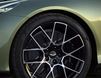 Aston Martin Vanquish Volante [Worldwide] '2025–pr.