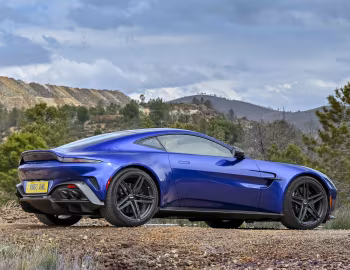 2025–pr. Aston Martin Vantage [North America] '2024–pr.