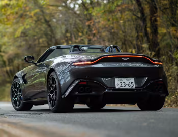 Aston Martin Vantage Roadster [Japan] '2021–25