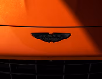 Aston Martin Vantage [Middle East] '2024–pr.