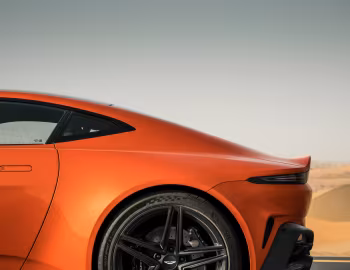 Aston Martin Vantage [Middle East] '2024–pr.