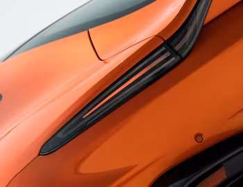 Aston Martin Vantage [Middle East] '2024–pr.