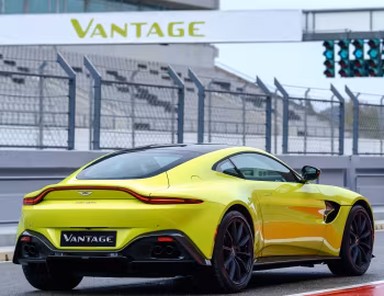 2019–24 Aston Martin Vantage [North America] '2018–24