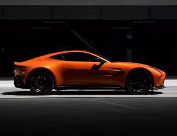 Aston Martin Vantage [Middle East] '2024–pr.