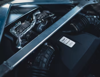 Bajo el capó Aston Martin Vantage "F1 Edition" [Japan] '2021