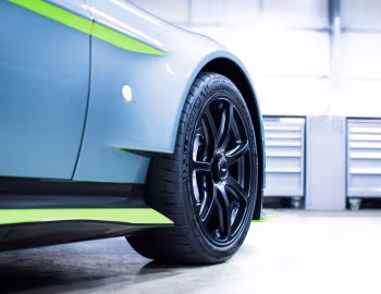 Aston Martin Vantage GT8 '2016–17
