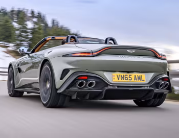Aston Martin Vantage Roadster [Worldwide] '2025–pr.