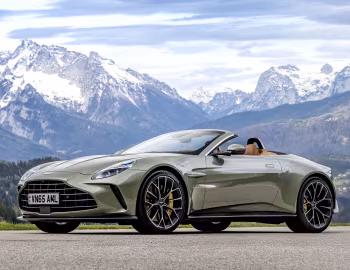 Aston Martin Vantage Roadster [Worldwide] '2025–pr.