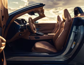 Intérieur 2026 Aston Martin Vantage Roadster [North America] '2025–pr.