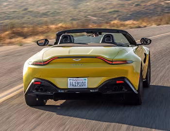2021–25 Aston Martin Vantage Roadster [North America] '2020–25