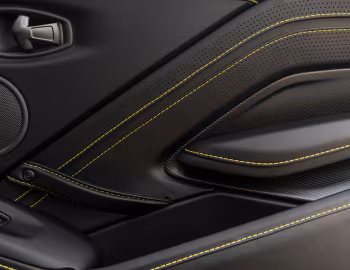 Intérieur 2021–25 Aston Martin Vantage Roadster [North America] '2020–25