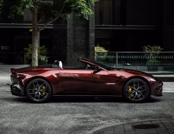 Aston Martin Vantage Roadster [Japan] '2021–25