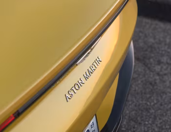 2021–25 Aston Martin Vantage Roadster [North America] '2020–25