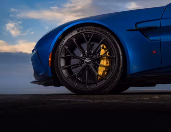 2026 Aston Martin Vantage S [North America] '2025–pr.