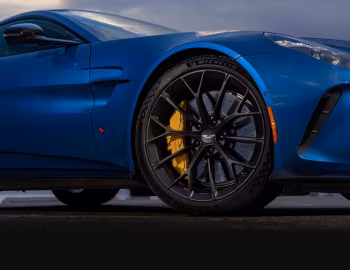 2026 Aston Martin Vantage S [North America] '2025–pr.