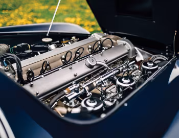 Sous la capuche Aston Martin Volante [LHD] '1965–66
