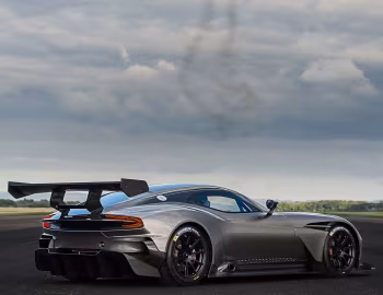 Aston Martin Vulcan '2015–16