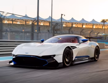 Aston Martin Vulcan '2015–16