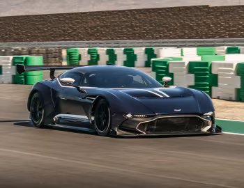 Aston Martin Vulcan '2015–16