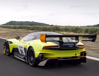 Aston Martin Vulcan AMR Pro '2017–pr.