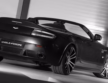 Wheelsandmore Aston Martin V12 Vantage S Roadster '2015–17