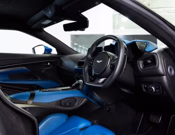 Intérieur Aston Martin DBS GT Zagato [UK-spec] '2019–24
