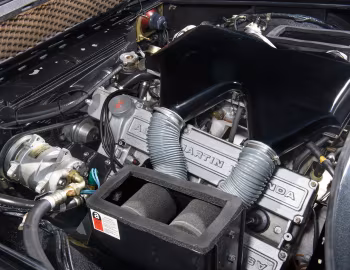 Sous la capuche Aston Martin V8 Vantage Zagato [Worldwide] '1986–88